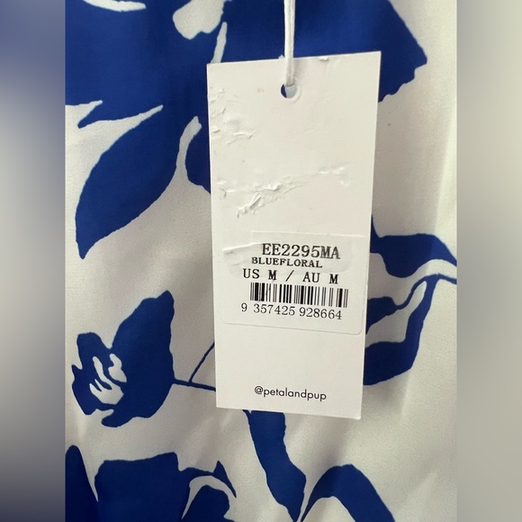 Petal & Pup Aminah Puff Sleeve Cut Out Dress In Blue Floral Size Medium New - Picture 12 of 14